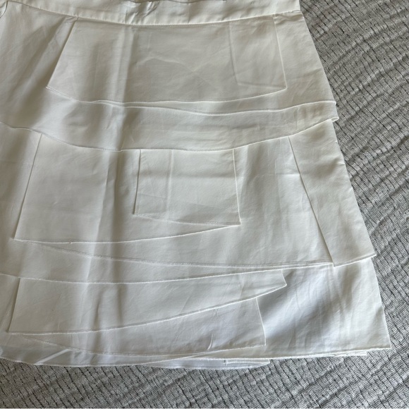 ⚪️🤍 WHITE BCBG MaxAzria origami pleated Layered Mini Skater Skirt Size 2 - Picture 13 of 16